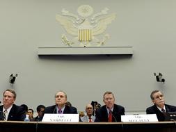 Los 'tres grandes de Detroit' claman auxilio a Canad� por valor de 5.440  millones de d�lares