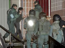 Aitzol Iriondo llega a Par�s para continuar el interrogatorio