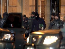 La Guardia Civil detiene en Guip�zcoa a cuatro presuntos miembros de un comando de informaci�n de ETA