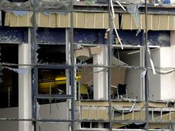 ETA cierra en a�o mostrando de nuevo su sinraz�n con una furgoneta bomba junto a la sede de EiTB en Bilbao