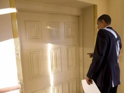 Obama ordena la congelación de salarios de altos cargos como medida para mejorar la transparencia