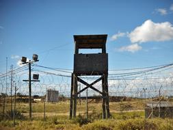 Los Veintisiete respaldan en la Euroc�mara la acogida de presos de Guant�namo