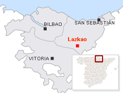 ETA utiliza ocho kilos de explosivos contra la sede del PSE en el municipio guipuzcoano de Lazkao