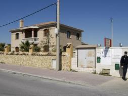 La alcaldesa de La Muela, su marido y otras 16 personas, detenidas por corrupci�n urban�stica