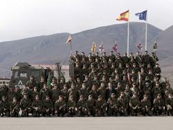 La OTAN reconoce la labor de Espa�a en Kosovo pero lamenta la retirada de las tropas anunciada por Chac�n