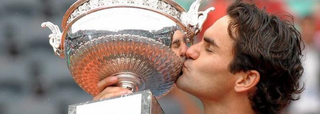 Federer gana Roland Garros y completa el Grand Slam