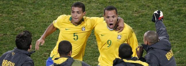 Luis Fabiano, máximo goleador del torneo