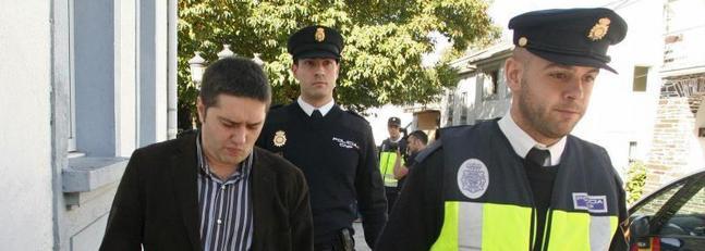 Detenidos el alcalde y tres concejales de Castro de Rei por delitos de prevaricaci�n y tr�fico de influencias