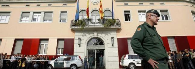 Garz�n desencadena la detenci�n de altos cargos socialistas y de CiU en una operaci�n anticorrupci�n en Barcelona 