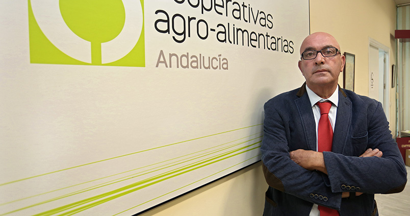 J. R. Leal: «Las cooperativas tienen que estar receptivas a las necesidades del mercado»