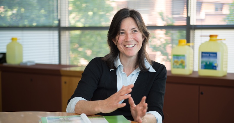 Silvia Cifre: «En Utrera BASF hace 500 ensayos anuales de todos los cultivos»