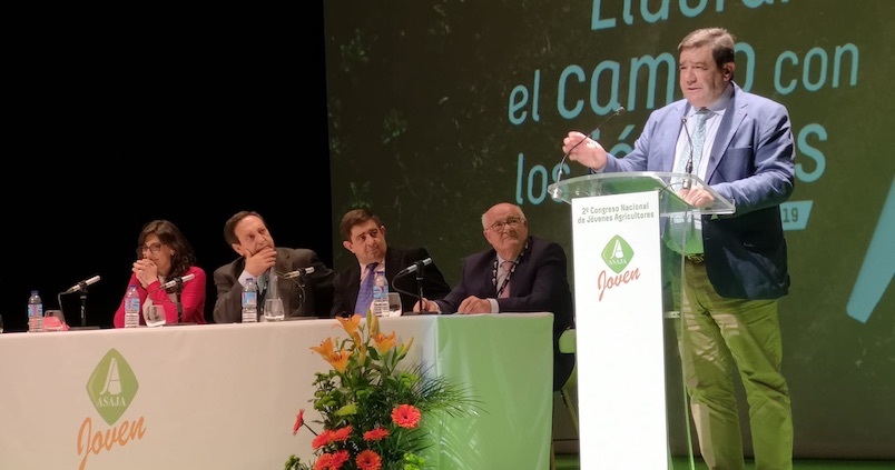 El relevo generacional, imprescindible para el futuro del sector agrario
