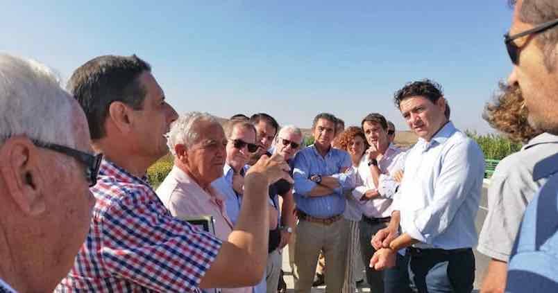 Paso adelante para beneficiar a los agricultores gaditanos y limpiar el arroyo El Salado