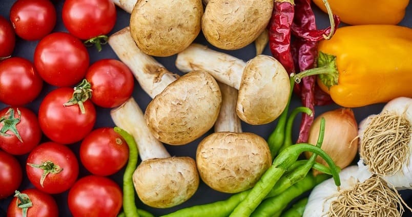 Cenar solo verduras: el hábito nocturno que creías que era saludable y puede dejarte sin energía
