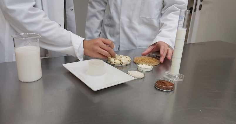 Chufa, almendra o lino para crear nuevos productos «lácteos»