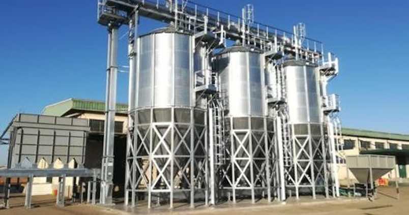 Dcoop acabará en verano la tercera fase de su planta de almendra en Villarrubia