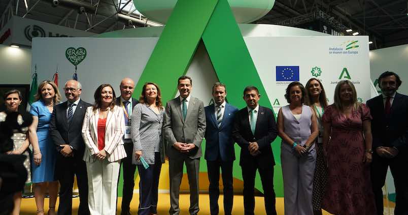 El presidente Moreno ensalza al aceite de oliva como «buque insignia» de Andalucía