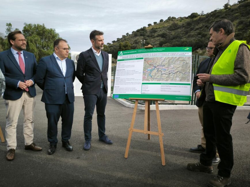 La Junta de Andalucía triplica la inversión para llevar agua depurada a los cultivos hasta los 165 millones de euros