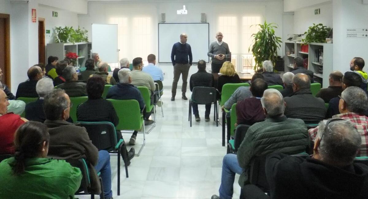 La Junta informa a los agricultores y ganaderos del Alto Almanzora sobre ayudas por 13,6 millones de euros para mitigar los efectos de la sequía