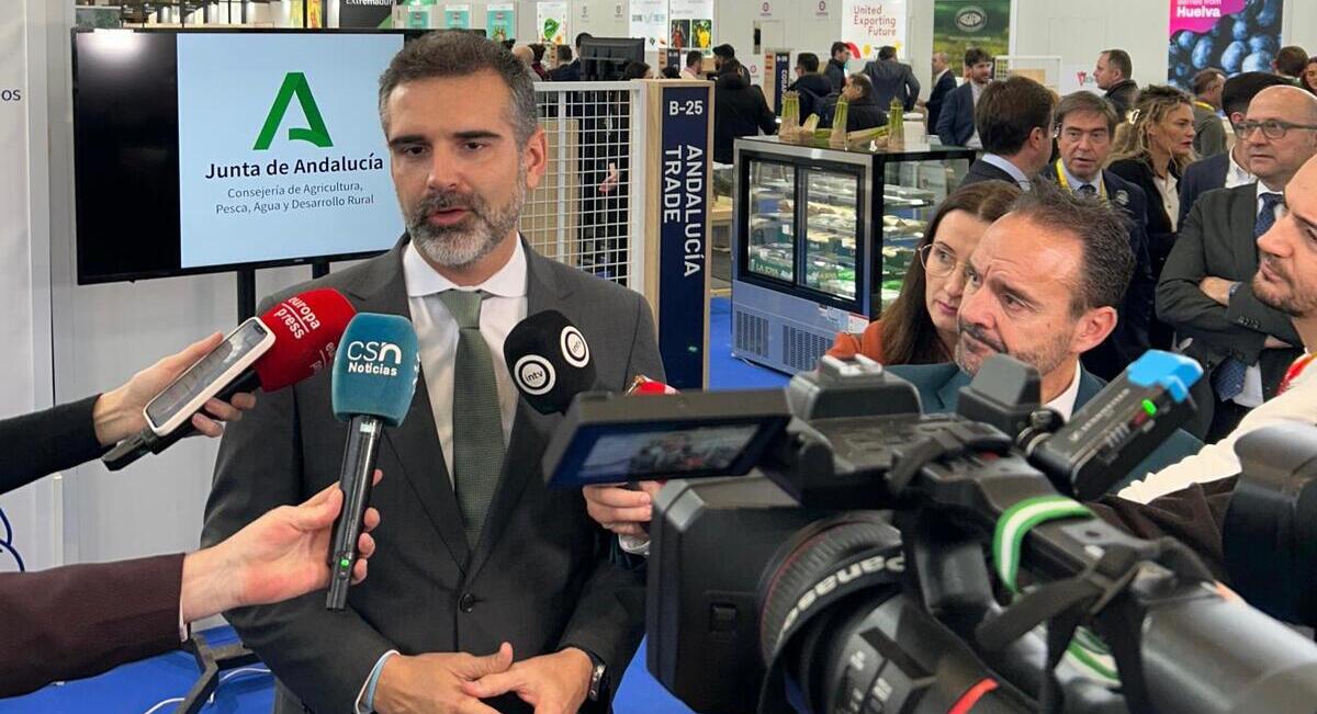 La Junta de Andalucía aumenta a 150 millones de euros las ayudas para la compra de maquinaria agraria