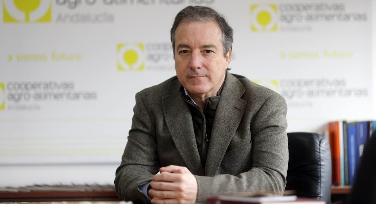 Jaime Martínez-Conradi: «La Comisión echa a pelear a unos países contra otros con esta reforma de la PAC»