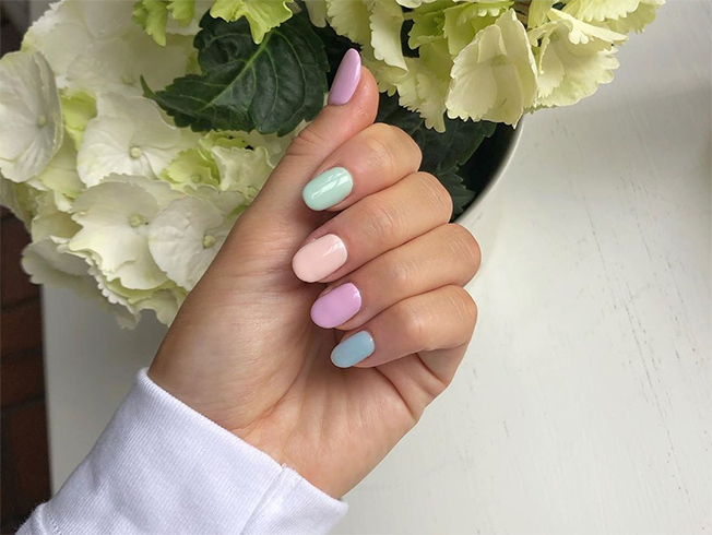 uñas pastel