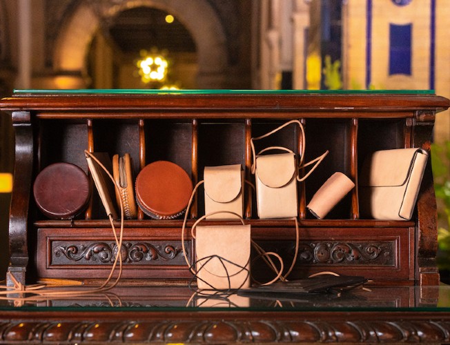 LeCoop, complementos de Lina en piel