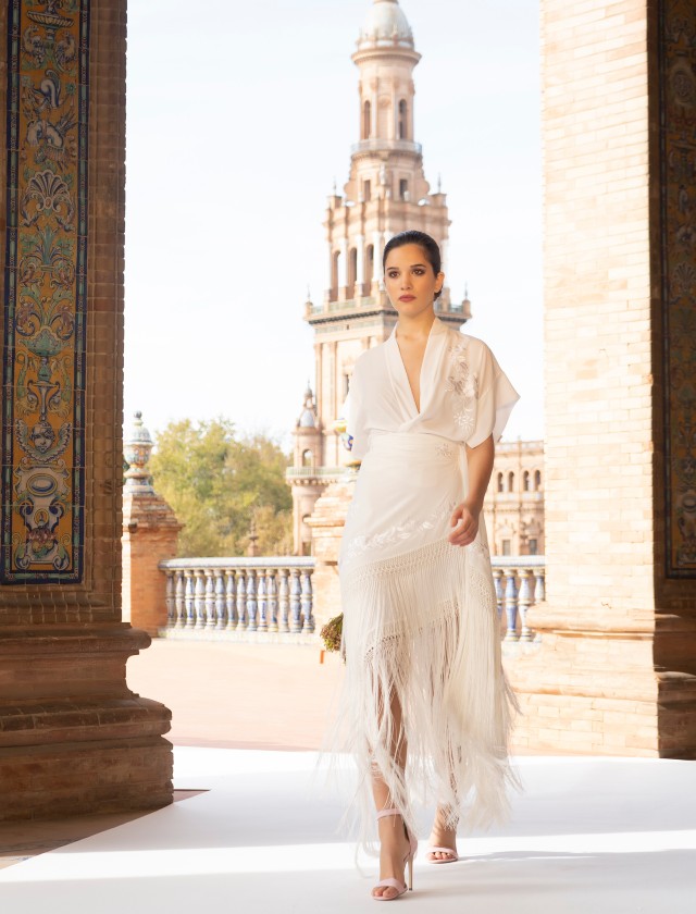 revelación Investigación radio La Reina Letizia y su pasión por vestir con mantones de Manila