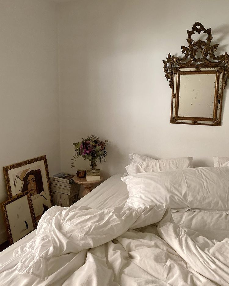 Secretos para decorar el dormitorio con cuadros - Foto 1