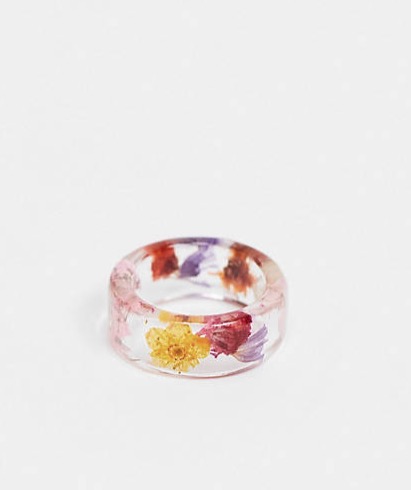 Anillo de plástico, de Asos