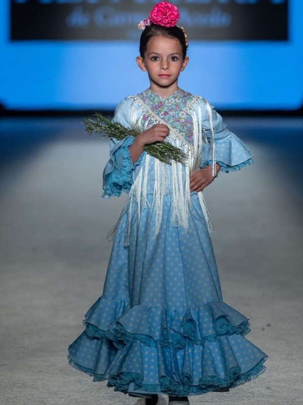 Feria de Abril de Sevilla 2022: 7 marcas de trajes de flamenca para niñas  que tienes que conocer