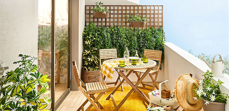 Mesas de exterior para disfrutar comiendo en tu jardín o terraza - 