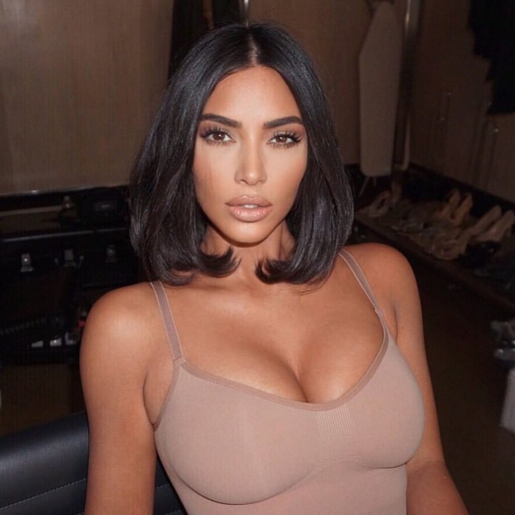 tendencias en cortes de pelo otoño-invierno 2022-2023 curved bob