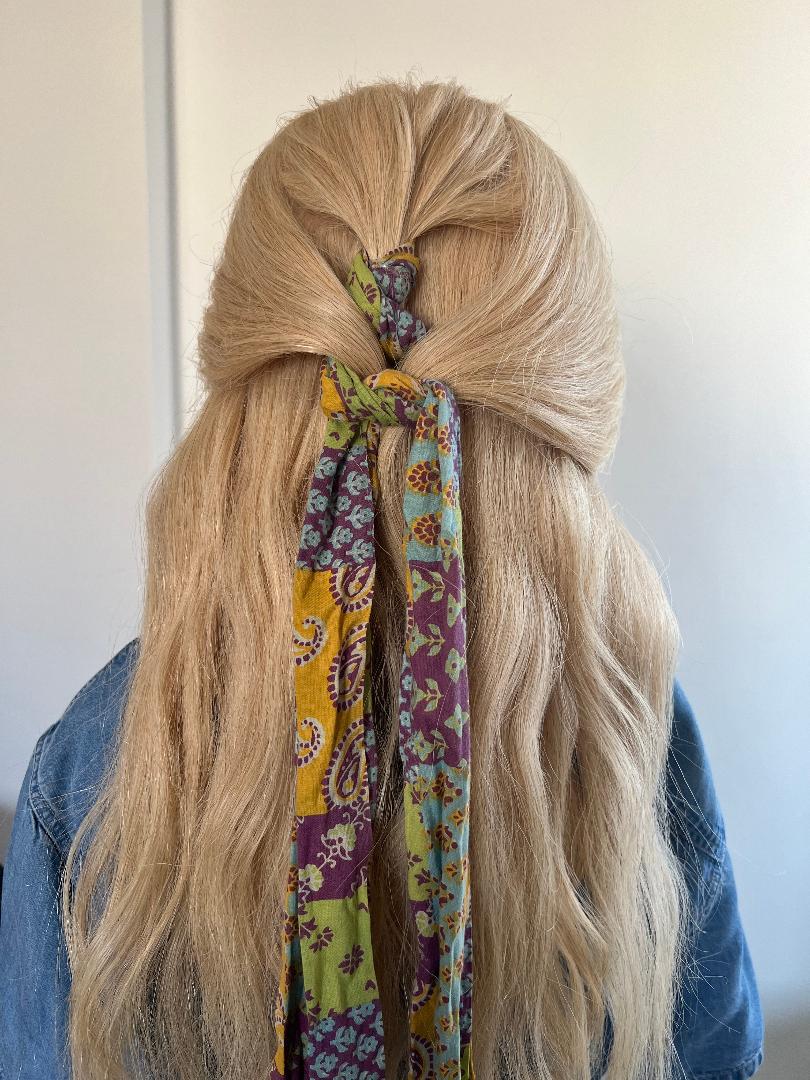 Trenza con pañuelo Encarna Moreno