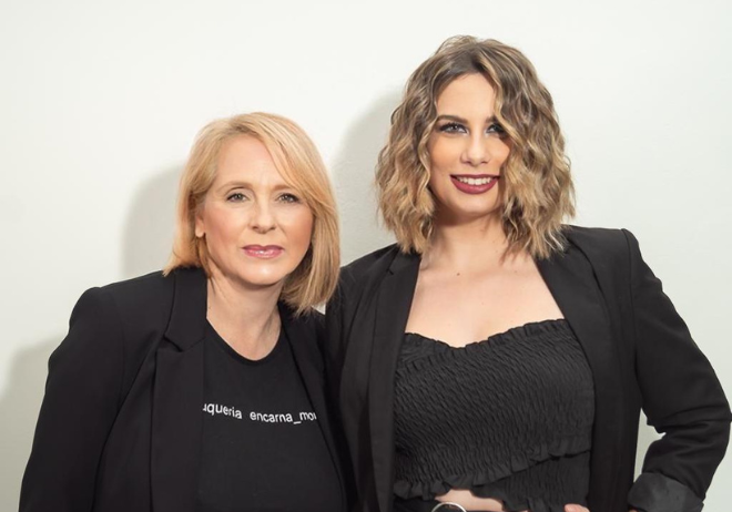 Encarna Moreno y una de sus modelos, Inma Iglesias