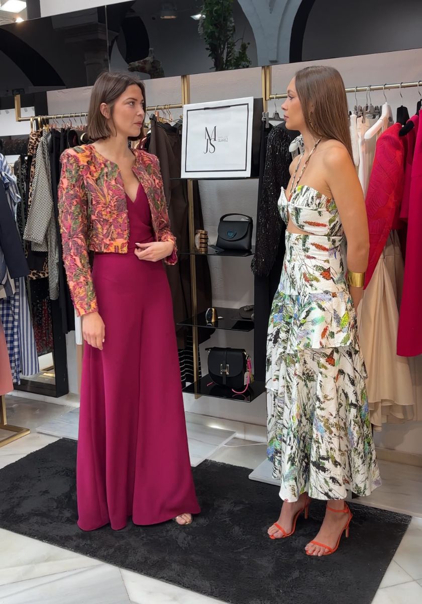 Nueva colección de María José Suárez presentada en la calle Cuna de Sevilla