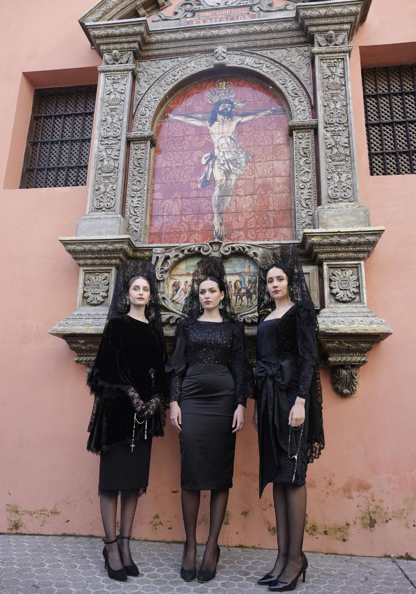 Evento de 'Sí, Mantilla' en la Iglesia de Santa Catalina / Foto: Manu Gómez