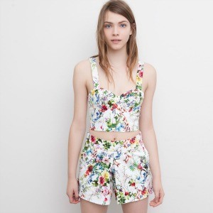 cropped-top-conjunto-pull-bear-