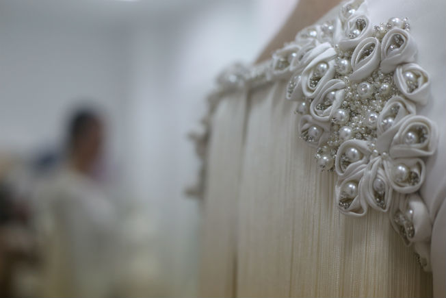 Detalles de los vestidos de novia de Fernando Claro. Vanessa Gómez