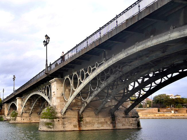 Sevilla debajo del puente