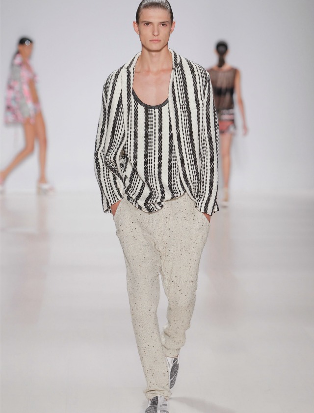 Custo Barcelona y su coleccion Tropicalism