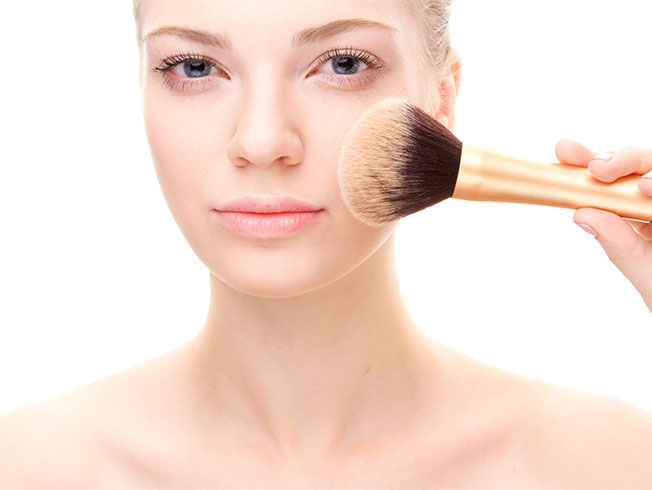 Consejos de maquillaje para pieles sensibles - Bulevar Sur