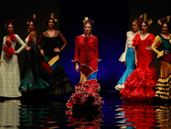 Dos Hermanas acoge una pasarela flamenca con casi una decena de diseñadores