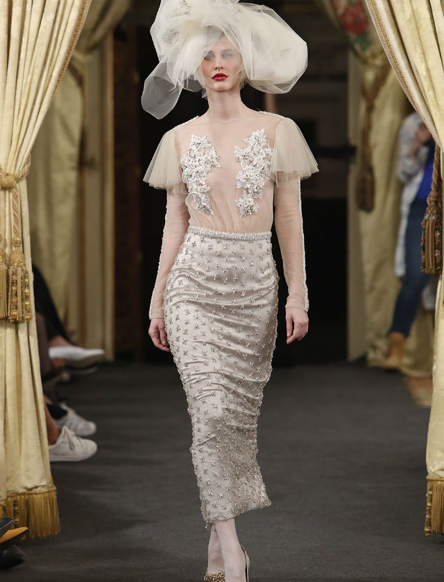 Desfile de Fernando Claro con la colección de novias 2018 en Atelier Couture 2017