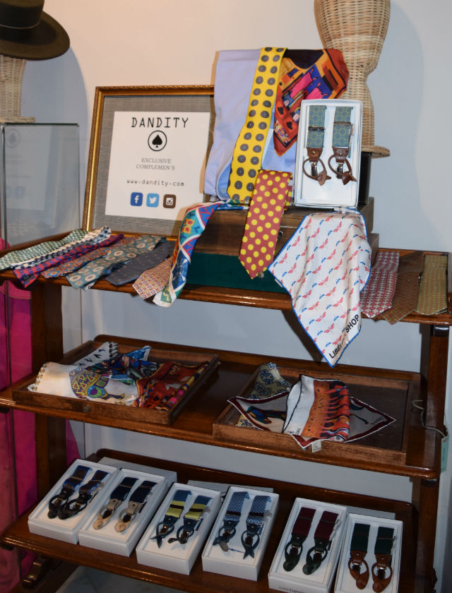 Showroom de trajes de flamenca en Libélula Shop en 2017