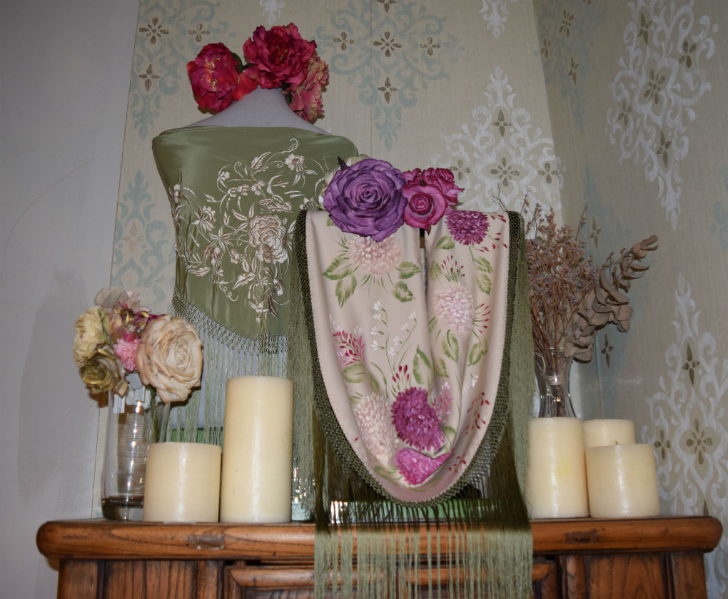 Showroom de trajes de flamenca en Libélula Shop en 2017