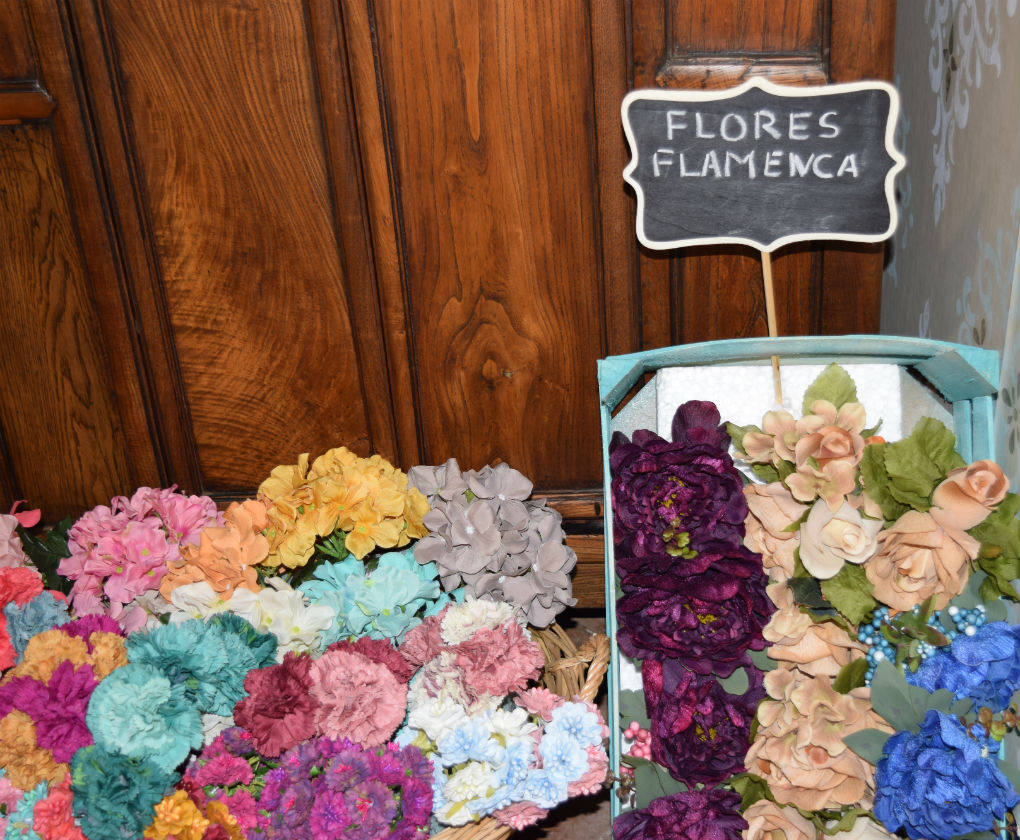 Showroom de trajes de flamenca en Libélula Shop en 2017