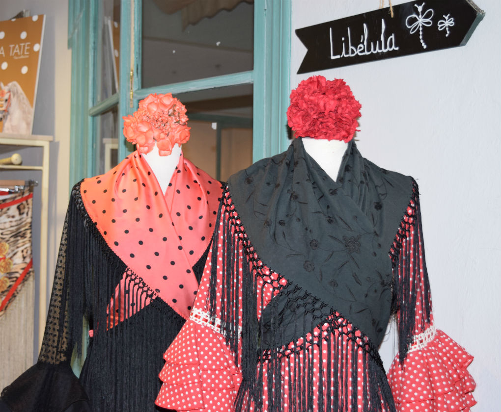 Showroom de trajes de flamenca en Libélula Shop en 2017