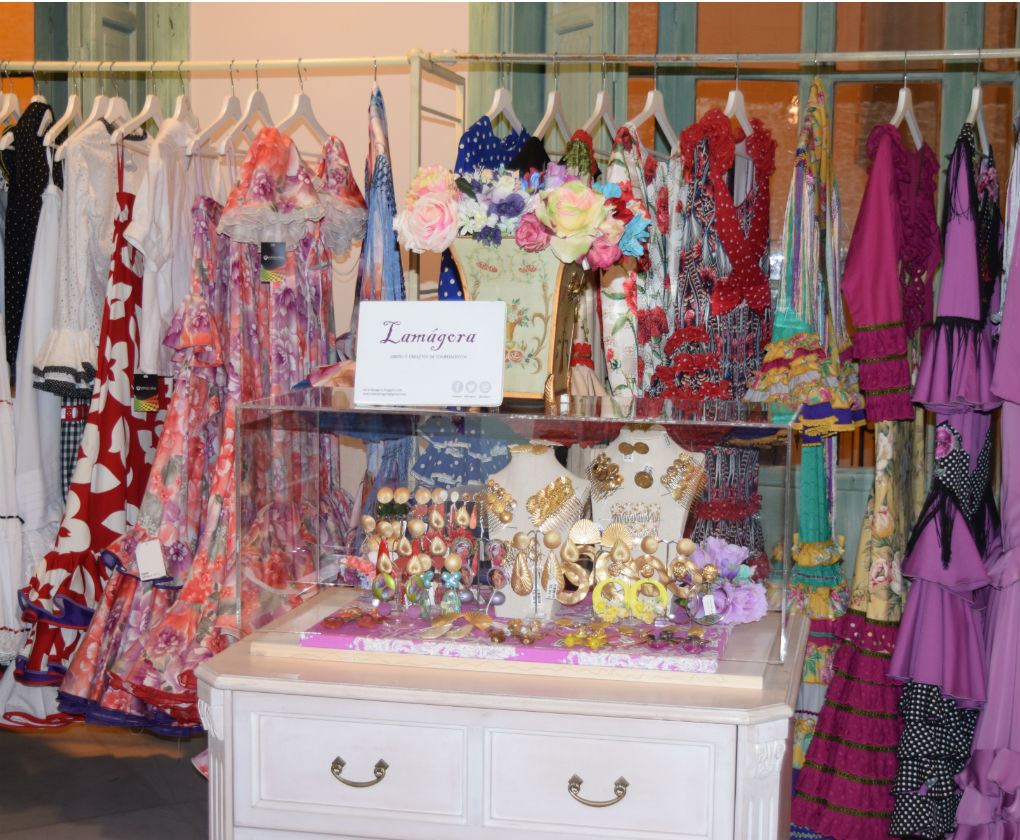 Showroom de trajes de flamenca en Libélula Shop en 2017