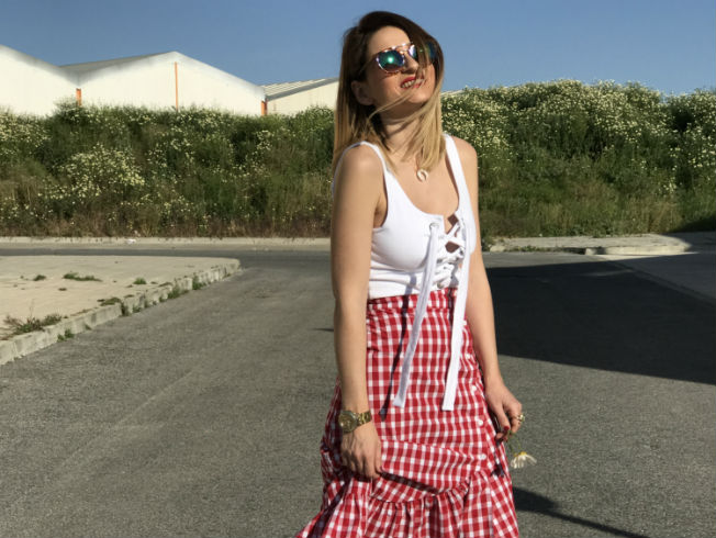 Cómo combinar las prendas de cuadros vichy